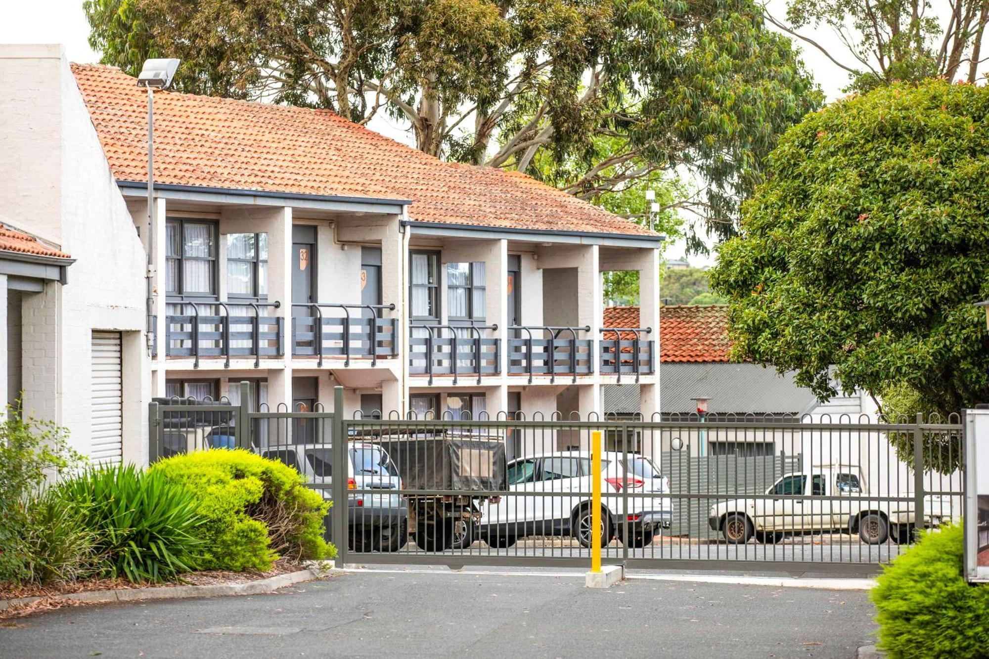 Nightcap At Ferntree Gully Hotel Motel Exteriör bild